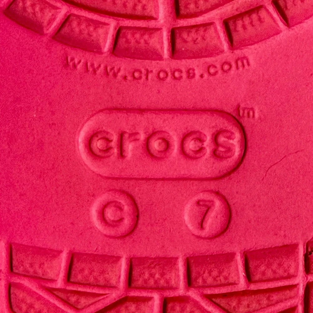 Crocs Disney Crocbands Minnie Mouse Clogs Girls 7 Slip Ons Paradise Pink Summer